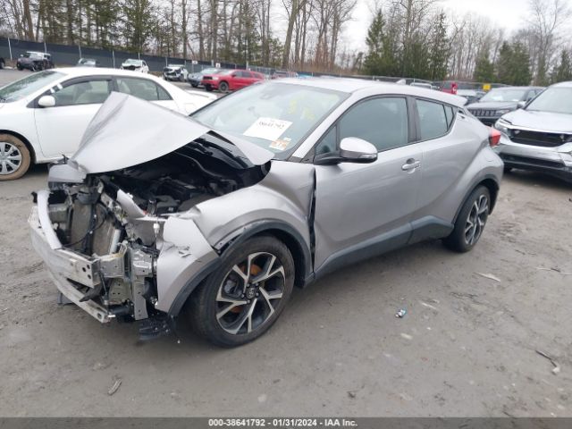NMTKHMBX5JR014556 Toyota C-hr Xle Premium