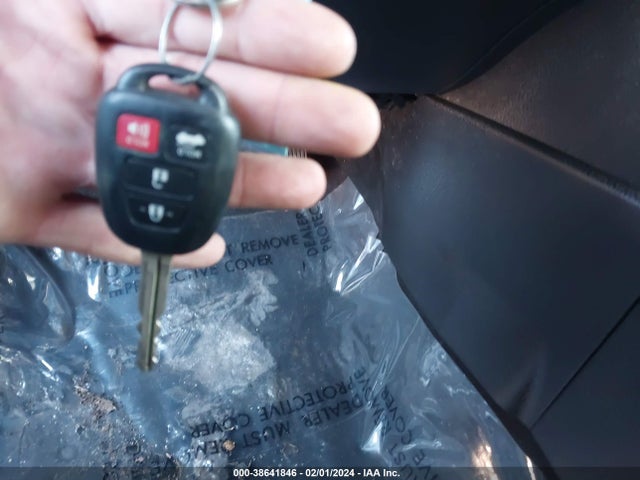 Toyota COROLLA LE 2017 5YFBURHE7HP581533 Image 11