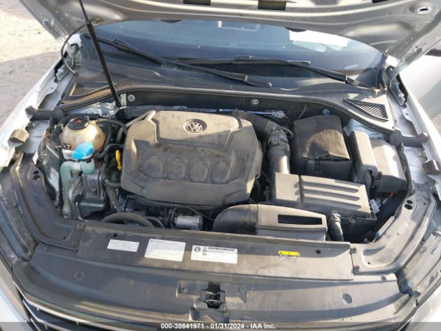 1VWBA7A34JC013581 Volkswagen Passat 2.0t Se
