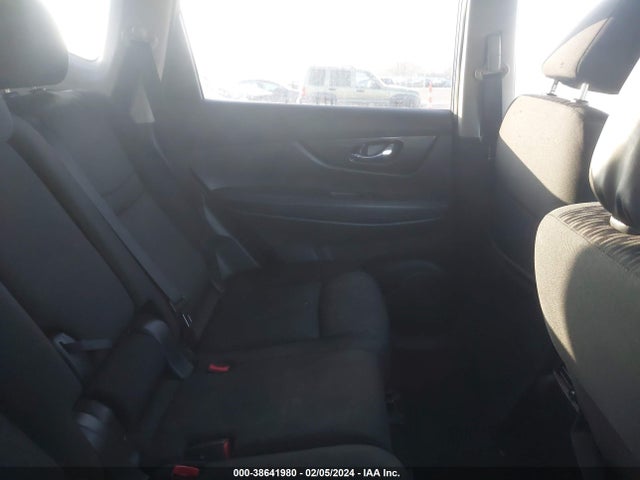 Nissan ROGUE S 2018 JN8AT2MTXJW469935 Image 8