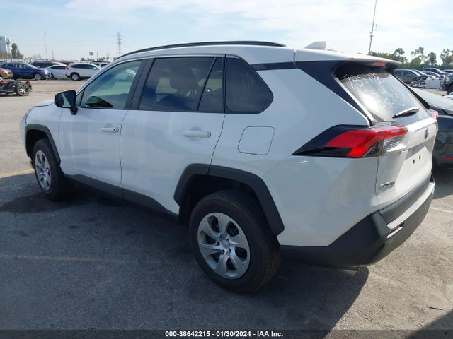 Toyota RAV4 LE 2021 2T3H1RFV6MW127585 Image 3