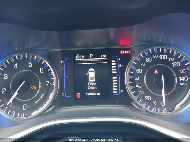 1C3CCCABXGN102171 Chrysler 200 Limited