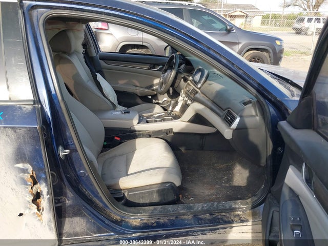 Honda ACCORD LX 2018 1HGCV1F12JA059181 Image 5
