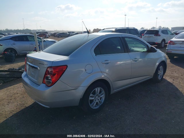 Chevrolet Sonic Lt Auto 2014 1G1JC5SH0E4224258 Image 4