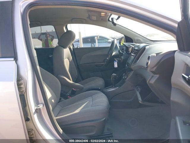 Chevrolet Sonic Lt Auto 2014 1G1JC5SH0E4224258 Image 5