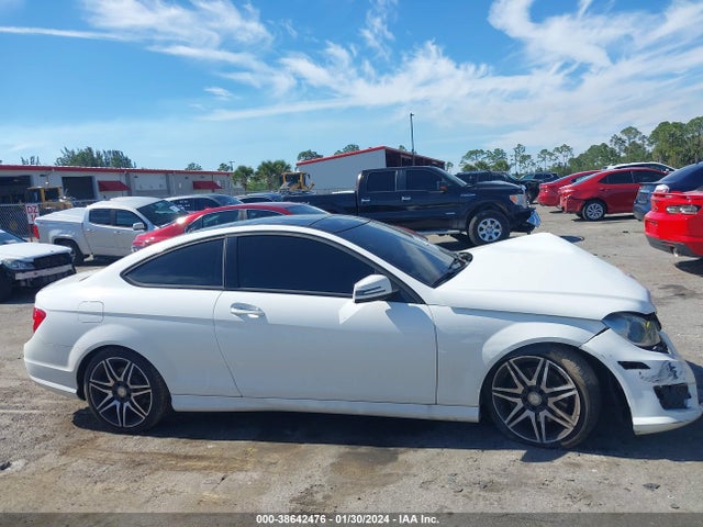 WDDGJ8JB0FG416615 Mercedes-Benz C 350 Sport 4matic