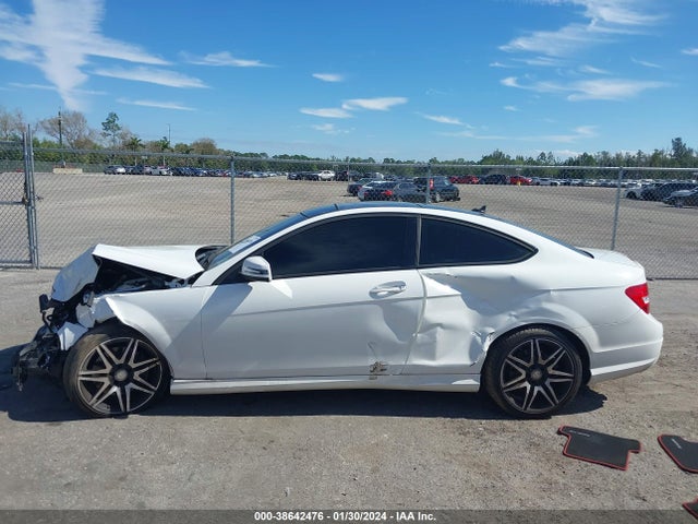 WDDGJ8JB0FG416615 Mercedes-Benz C 350 Sport 4matic
