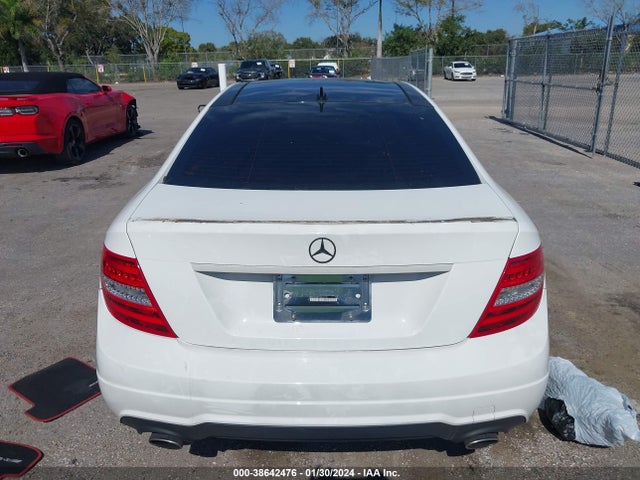 WDDGJ8JB0FG416615 Mercedes-Benz C 350 Sport 4matic