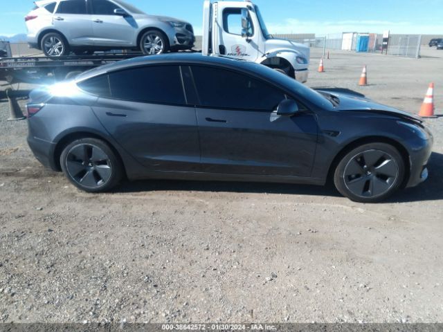 Tesla Model 3 Standard Range Plus Rear-wheel Drive 2021 5YJ3E1EA6MF992450 Image 12