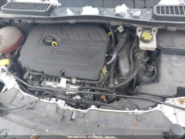 1FMCU9GD3JUC83756 Ford ESCAPE SE