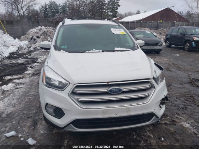 1FMCU9GD3JUC83756 Ford ESCAPE SE
