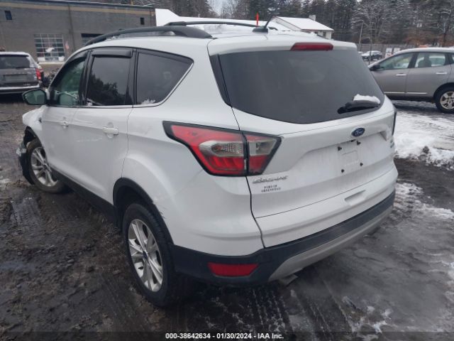 1FMCU9GD3JUC83756 Ford ESCAPE SE