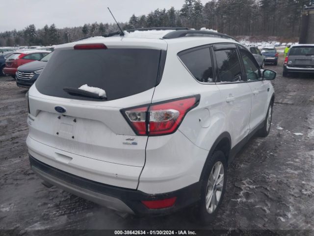 1FMCU9GD3JUC83756 Ford ESCAPE SE