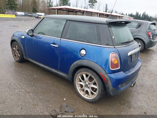 2009 MINI COOPER S WMWMF73549TW81126 Photo 2