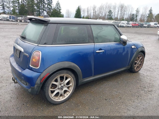 2009 MINI COOPER S WMWMF73549TW81126 Photo 3