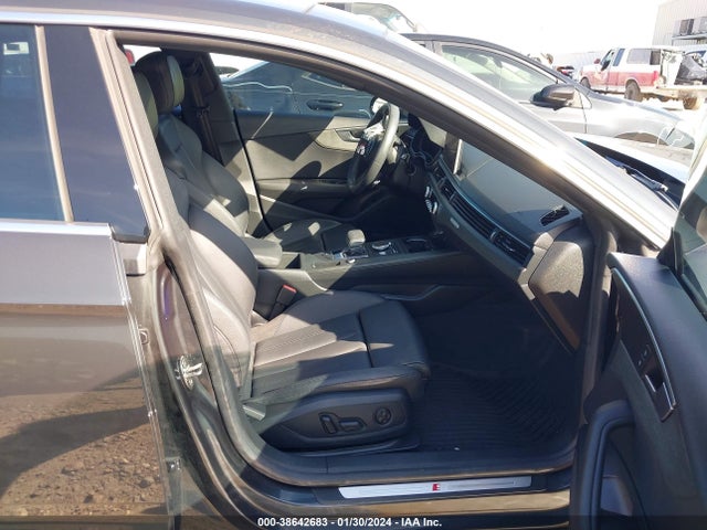WAUENCF56JA063785 Audi A5 2.0t Premium