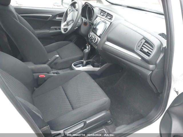 Honda FIT EX 2019 3HGGK5H8XKM744240 Image 5