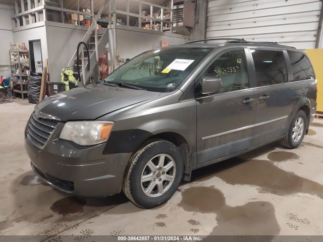 2010 CHRYSLER TOWN & COUNTRY TOURING PLUS VIN: 2A4RR8DX4AR339090