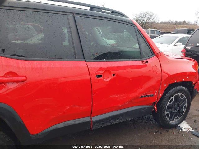ZACCJBCB5HPF70259 Jeep Renegade Trailhawk 4x4