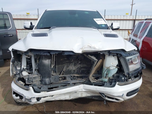 RAM 1500 Laramie  4x4 5'7 Box 2019 1C6SRFJT6KN605955 Image 13