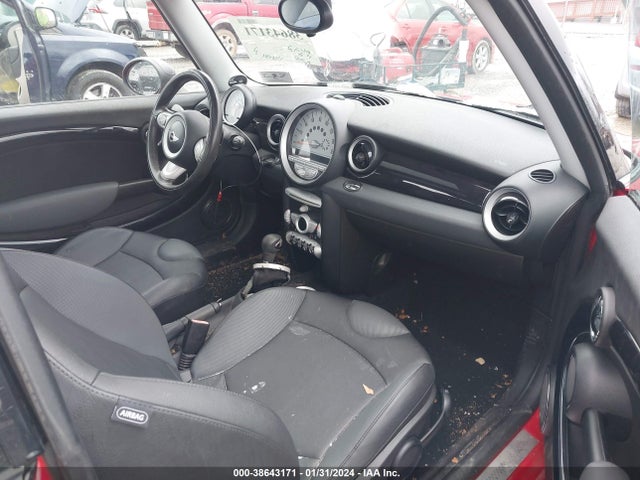 2010 MINI COOPER S WMWMF7C51ATZ72896 Photo 4