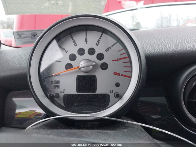 2010 MINI COOPER S WMWMF7C51ATZ72896 Photo 6