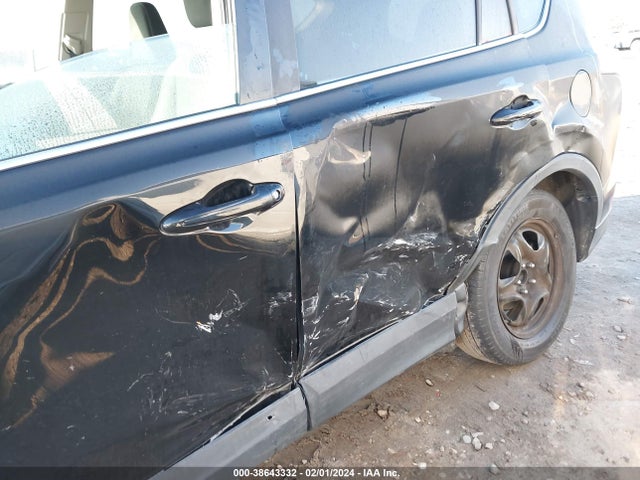 Toyota RAV4 LE 2017 2T3ZFREV0HW351979 Image 6