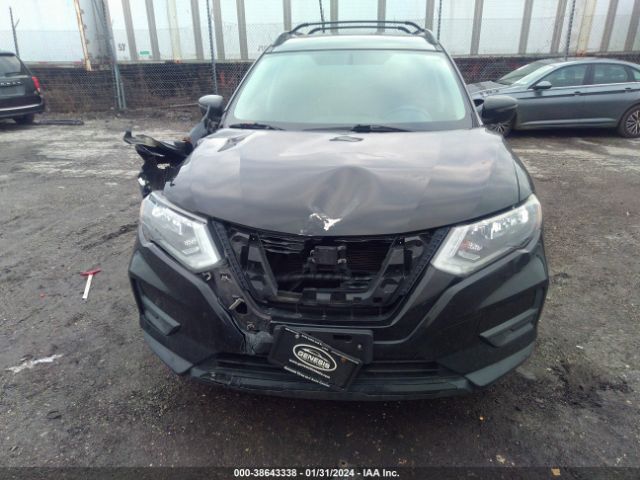 5N1AT2MT5JC772498 Nissan ROGUE SV