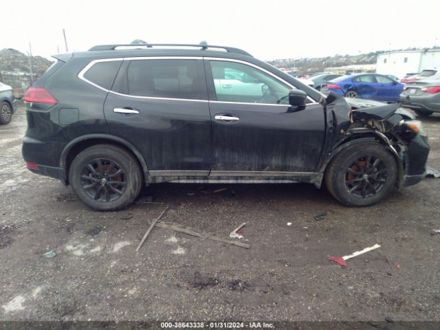 5N1AT2MT5JC772498 Nissan ROGUE SV