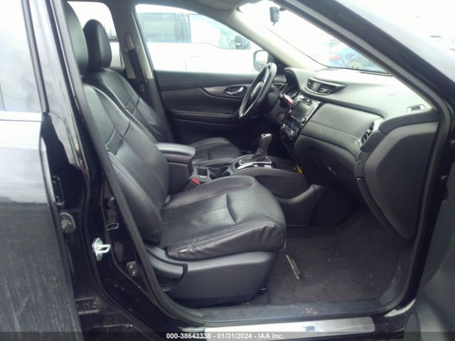 5N1AT2MT5JC772498 Nissan ROGUE SV