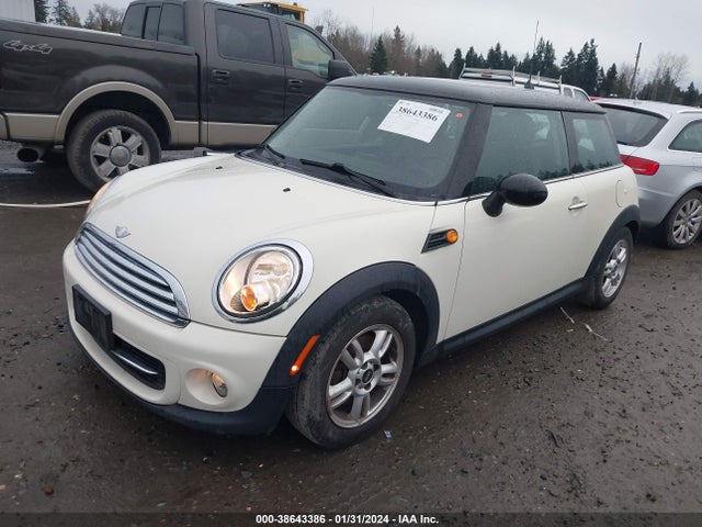 2012 MINI COOPER WMWSU3C50CT256645 Photo 1