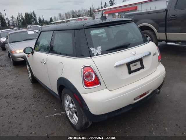 2012 MINI COOPER WMWSU3C50CT256645 Photo 2