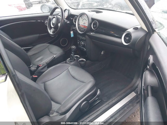 2012 MINI COOPER WMWSU3C50CT256645 Photo 4
