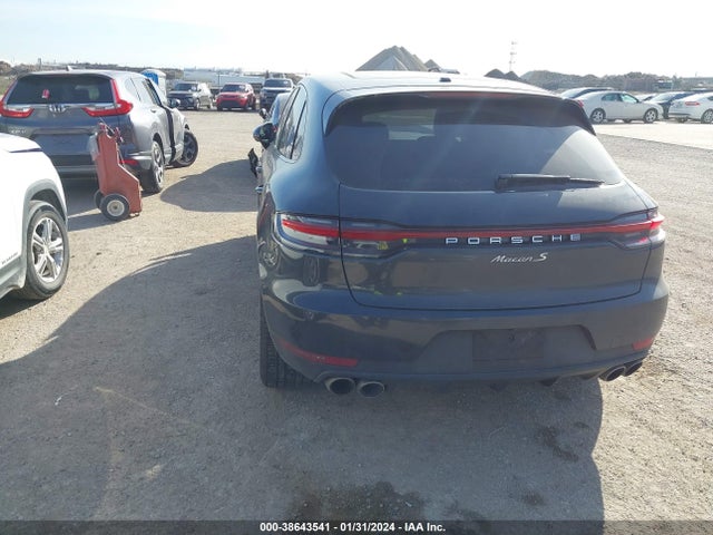 2021 PORSCHE MACAN WP1AB2A51MLB34216 Photo 2