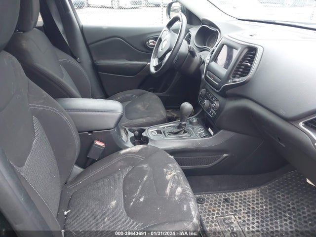 Jeep Cherokee Latitude 4x4 2019 1C4PJMCX3KD368261 Image 5