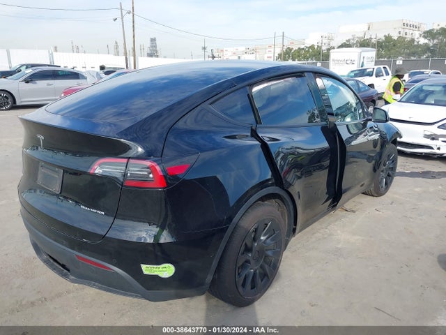 7SAYGDEE6NF560403 Tesla Model Y Long Range Dual Motor All-wheel Drive