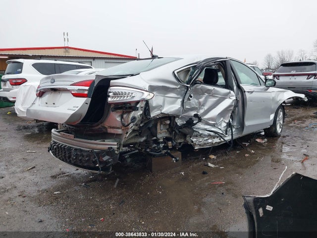Ford FUSION SE 2018 3FA6P0HD2JR176150 Image 4
