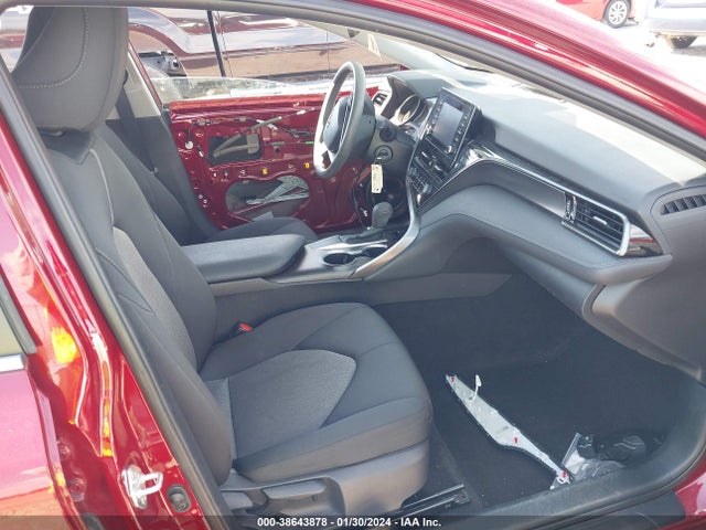 Toyota CAMRY LE 2021 4T1C11AK0MU564015 Image 5