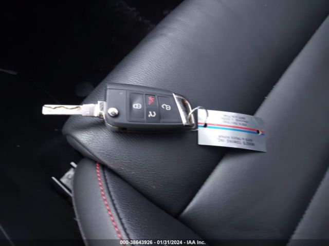 3VW447AU1JM283889 Volkswagen Golf Gti 2.0t Autobahn/2.0t S/2.0t Se