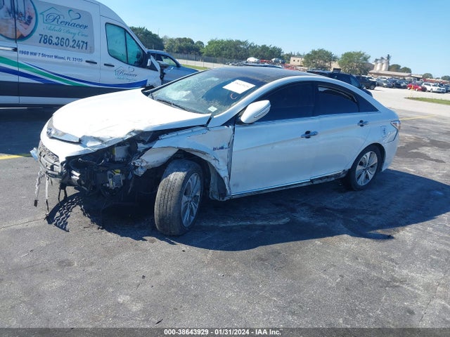 Hyundai Sonata Hybrid Limited 2014 KMHEC4A49EA103517 Image 2
