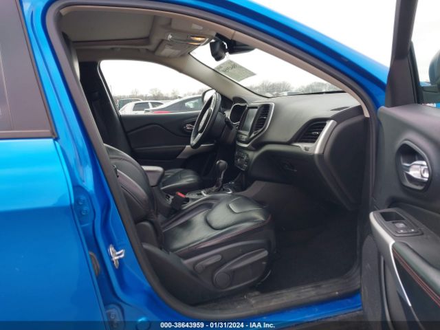 1C4PJMBS5HW581490 Jeep Cherokee Trailhawk L Plus 4x4