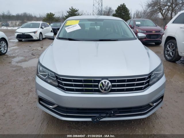 1VWAA7A31JC018166 Volkswagen Passat 2.0t R-line/2.0t S