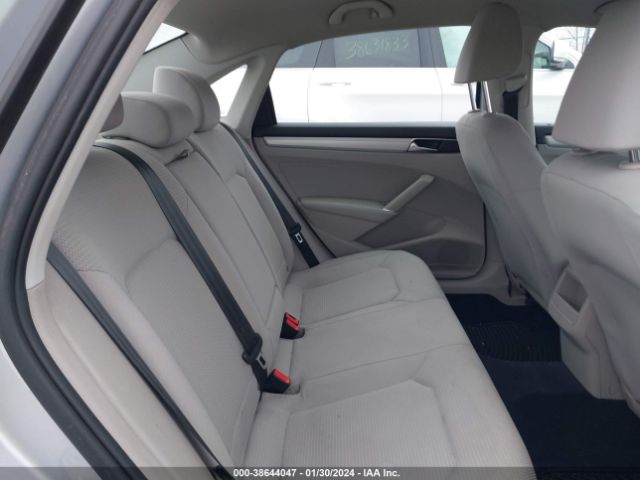 1VWAA7A31JC018166 Volkswagen Passat 2.0t R-line/2.0t S
