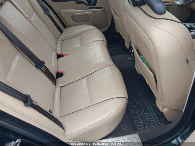 2019 JAGUAR XJ SAJWJ1CD3K8W19158 Photo 7