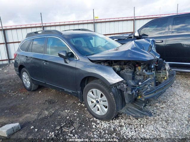 Subaru Outback 2.5i Premium 2018 4S4BSACC1J3395073 Image 1