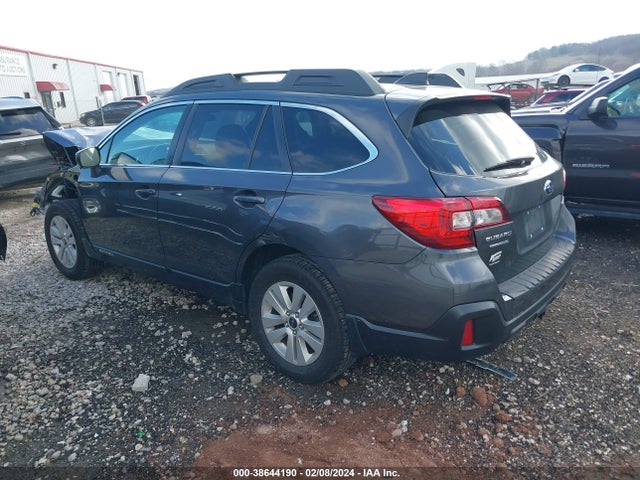 Subaru Outback 2.5i Premium 2018 4S4BSACC1J3395073 Image 3