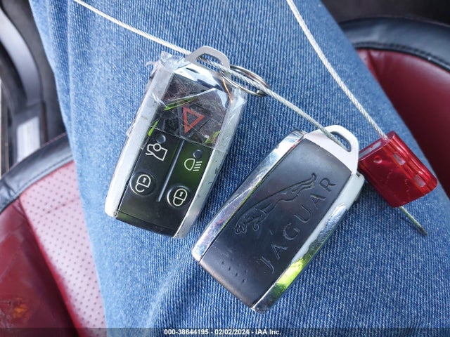 2012 JAGUAR XF SAJWA0HE9CMS44915 Photo 10