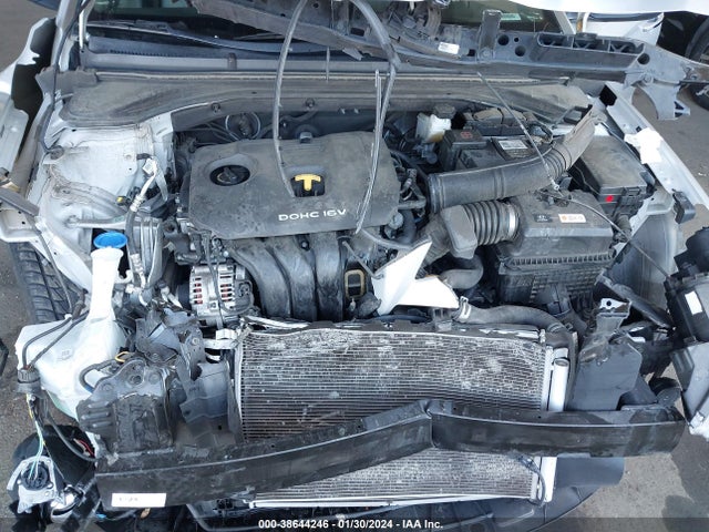 Hyundai ELANTRA SE 2018 5NPD74LF2JH399924 Image 10