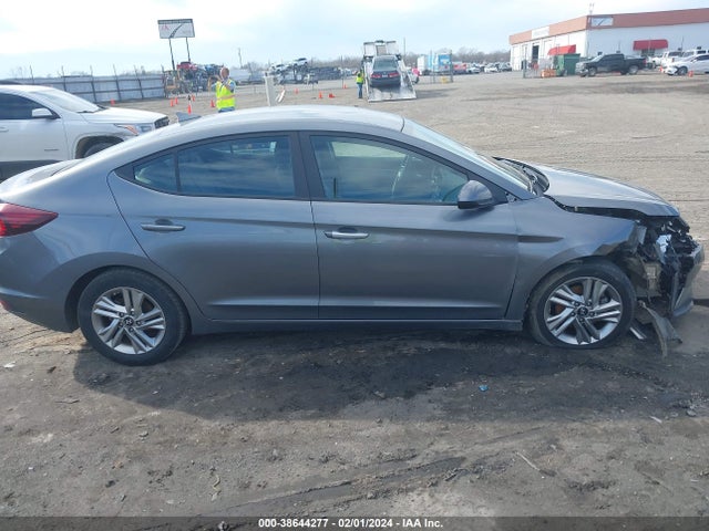 Hyundai ELANTRA SEL 2019 5NPD84LF0KH468267 Image 13