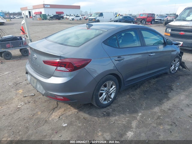 Hyundai ELANTRA SEL 2019 5NPD84LF0KH468267 Image 4